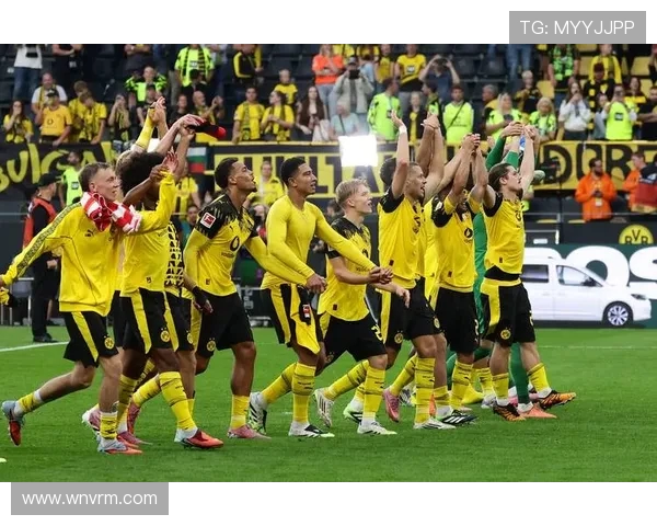 多特蒙德主场迎战门兴格拉德巴赫巅峰对决再燃德甲激情 多特蒙德主场迎战门兴格拉德巴赫巅峰对决再燃德甲激情