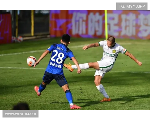 沧州雄狮迎战强敌誓夺胜利 展现球队无畏精神与竞技实力
