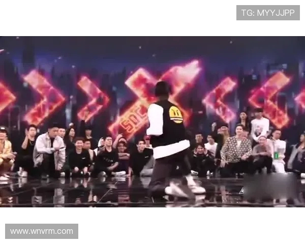 全国街舞大赛点评重庆攀岩队默契配合展现团队精神与舞台魅力 全国街舞大赛点评重庆攀岩队默契配合展现团队精神与舞台魅力