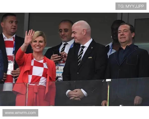 成都羽毛球队在世界杯积分榜中以80分稳居第一名展现强劲实力