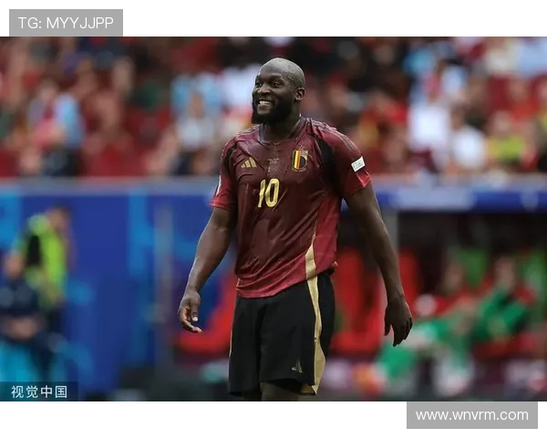 卢卡库的逆袭之路：从天才少年到世界顶级前锋的奋斗历程